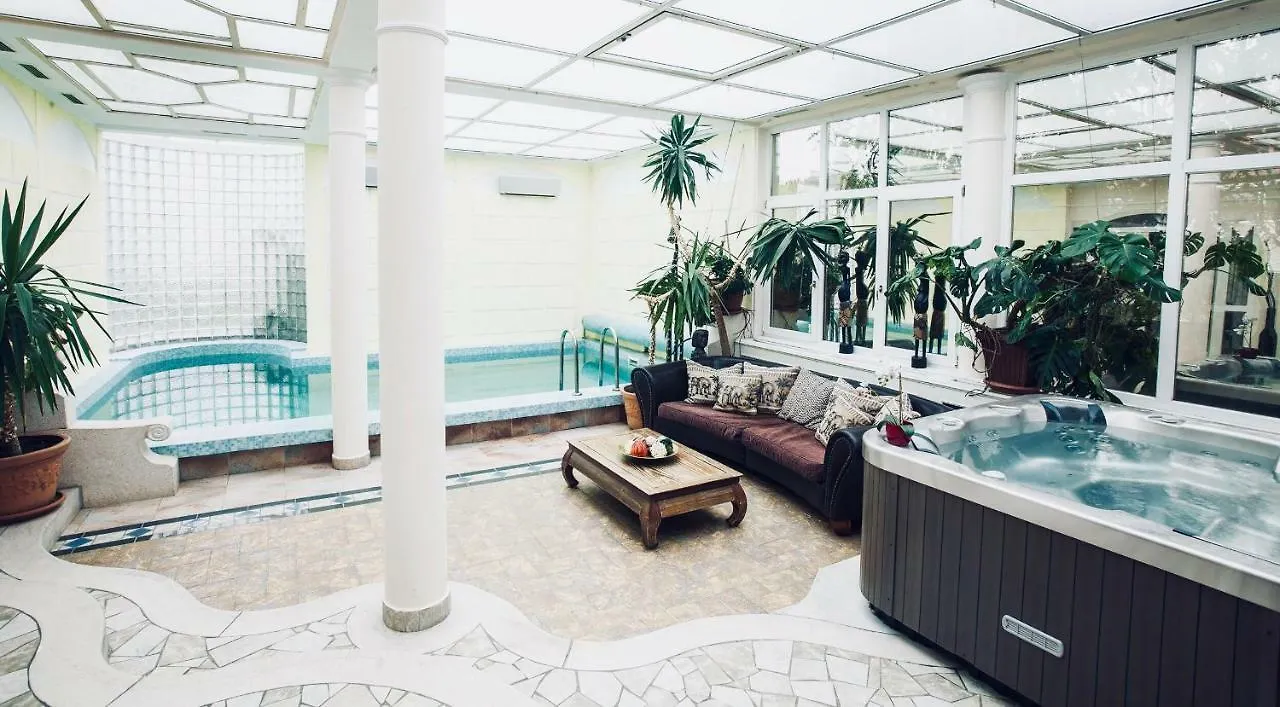St. Peter'S Villa With Swimming Pool Budapest