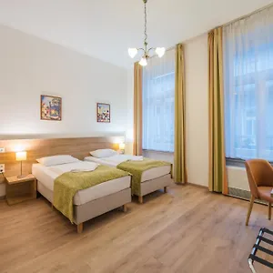 Baross - Hotel