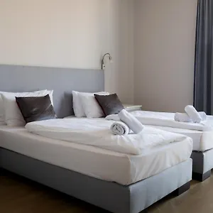 Di Verdi Imperial Hotel