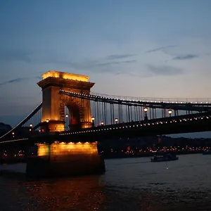 Daire Elite &, Budapeşte